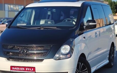 Hyundai H-1 II рестайлинг, 2014 год, 2 750 000 рублей, 1 фотография