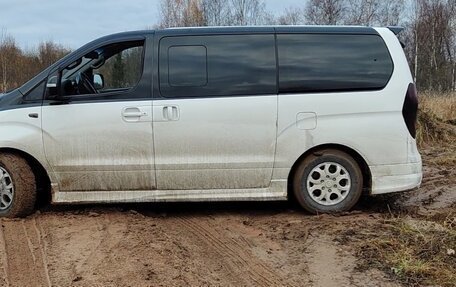Hyundai H-1 II рестайлинг, 2014 год, 2 750 000 рублей, 5 фотография