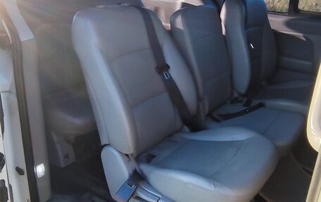 Hyundai H-1 II рестайлинг, 2014 год, 2 750 000 рублей, 9 фотография