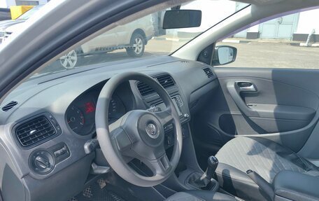 Volkswagen Polo VI (EU Market), 2011 год, 580 000 рублей, 10 фотография