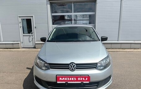 Volkswagen Polo VI (EU Market), 2011 год, 580 000 рублей, 2 фотография