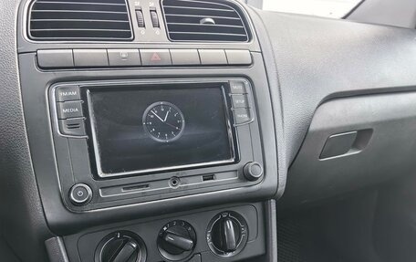 Volkswagen Polo VI (EU Market), 2011 год, 580 000 рублей, 15 фотография