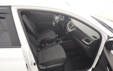 Hyundai Solaris II рестайлинг, 2021 год, 1 480 000 рублей, 13 фотография