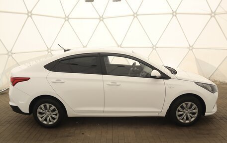 Hyundai Solaris II рестайлинг, 2021 год, 1 480 000 рублей, 2 фотография