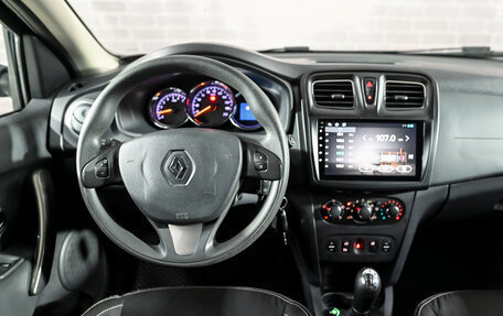 Renault Logan II, 2016 год, 720 000 рублей, 19 фотография