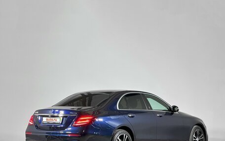 Mercedes-Benz E-Класс, 2020 год, 3 680 000 рублей, 8 фотография