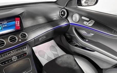 Mercedes-Benz E-Класс, 2020 год, 3 680 000 рублей, 19 фотография