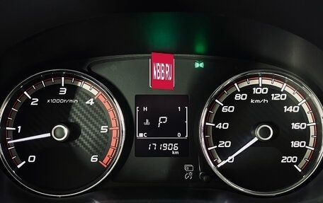 Mitsubishi L200 IV рестайлинг, 2017 год, 2 290 000 рублей, 13 фотография