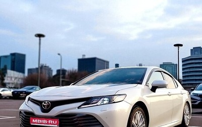Toyota Camry, 2020 год, 2 350 000 рублей, 1 фотография