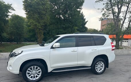 Toyota Land Cruiser Prado 150 рестайлинг 2, 2015 год, 3 900 000 рублей, 3 фотография