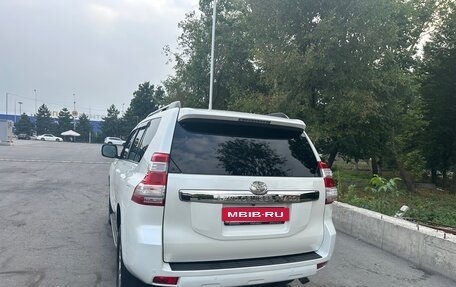 Toyota Land Cruiser Prado 150 рестайлинг 2, 2015 год, 3 900 000 рублей, 2 фотография