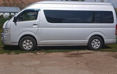 Toyota HiAce H200, 2007 год, 1 300 000 рублей, 1 фотография