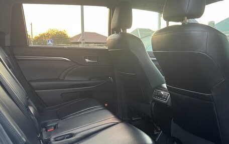 Toyota Highlander III, 2013 год, 2 600 000 рублей, 14 фотография
