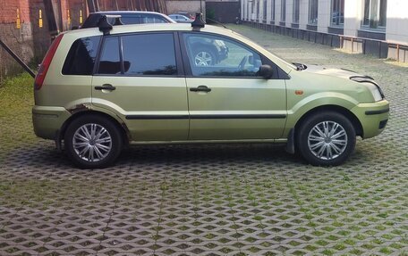 Ford Fusion I, 2005 год, 200 000 рублей, 10 фотография