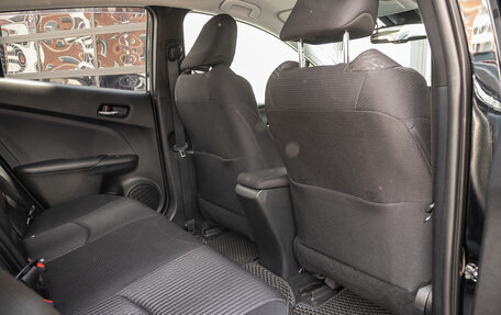 Toyota Prius IV XW50, 2018 год, 1 659 000 рублей, 5 фотография