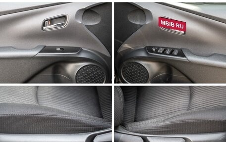 Toyota Prius IV XW50, 2018 год, 1 659 000 рублей, 9 фотография