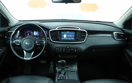 KIA Sorento III Prime рестайлинг, 2017 год, 2 100 000 рублей, 12 фотография