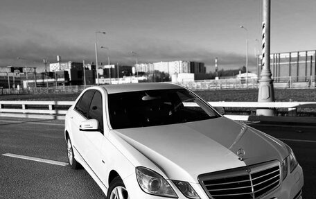 Mercedes-Benz E-Класс, 2010 год, 1 400 000 рублей, 5 фотография
