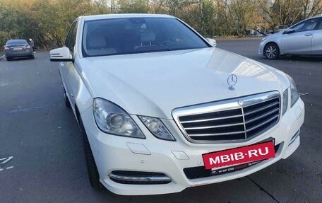 Mercedes-Benz E-Класс, 2010 год, 1 400 000 рублей, 2 фотография