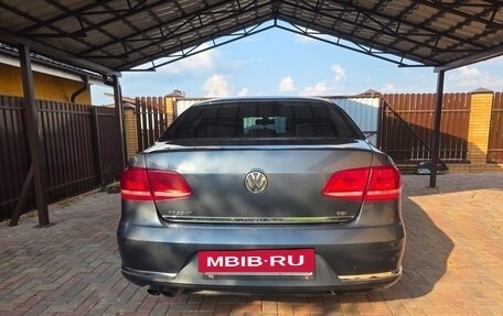 Volkswagen Passat B7, 2011 год, 990 000 рублей, 4 фотография
