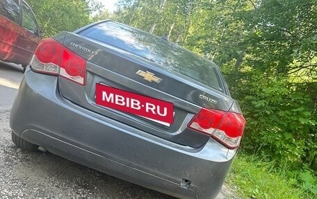Chevrolet Cruze II, 2010 год, 528 000 рублей, 5 фотография