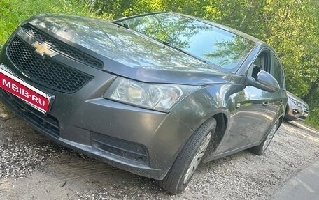Chevrolet Cruze II, 2010 год, 528 000 рублей, 2 фотография