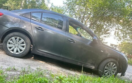Chevrolet Cruze II, 2010 год, 528 000 рублей, 7 фотография
