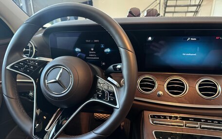 Mercedes-Benz E-Класс, 2023 год, 5 000 000 рублей, 15 фотография