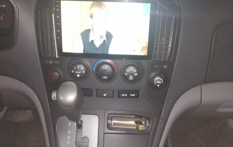 Hyundai Grand Starex Grand Starex I рестайлинг 2, 2015 год, 2 300 000 рублей, 5 фотография