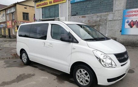 Hyundai Grand Starex Grand Starex I рестайлинг 2, 2015 год, 2 300 000 рублей, 3 фотография