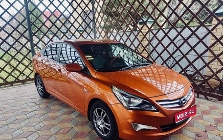Hyundai Solaris II рестайлинг, 2015 год, 1 100 000 рублей, 1 фотография