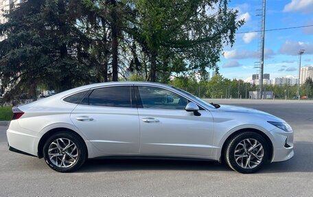 Hyundai Sonata VIII, 2022 год, 2 640 000 рублей, 3 фотография