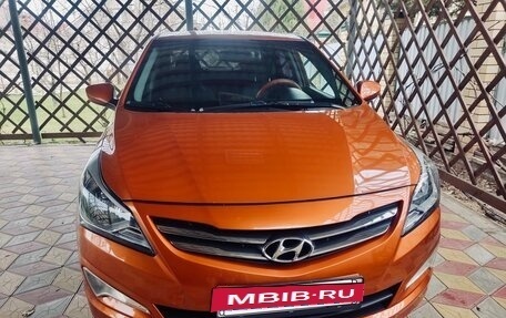 Hyundai Solaris II рестайлинг, 2015 год, 1 100 000 рублей, 2 фотография