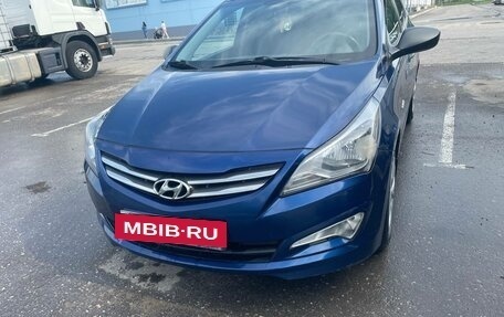 Hyundai Solaris II рестайлинг, 2016 год, 1 000 000 рублей, 11 фотография