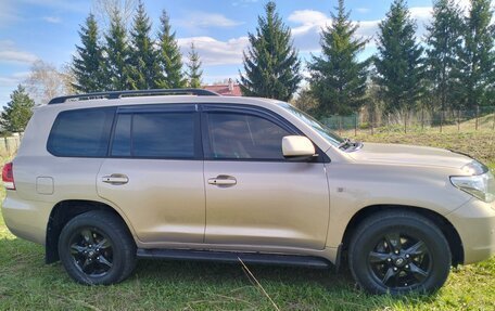 Toyota Land Cruiser 200, 2008 год, 2 230 000 рублей, 7 фотография