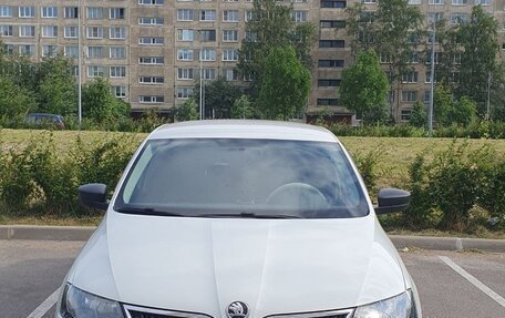 Skoda Rapid I, 2017 год, 1 300 000 рублей, 3 фотография