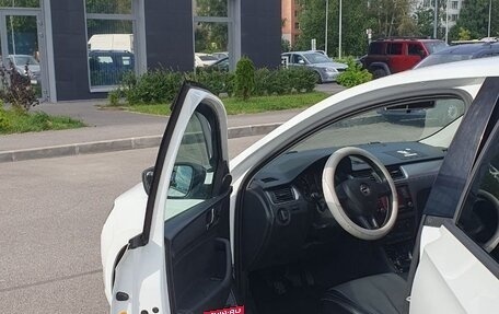 Skoda Rapid I, 2017 год, 1 300 000 рублей, 4 фотография