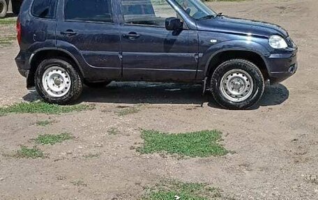 Chevrolet Niva I рестайлинг, 2011 год, 360 000 рублей, 3 фотография