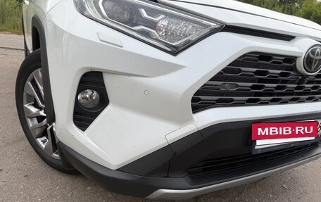 Toyota RAV4, 2021 год, 3 700 000 рублей, 22 фотография