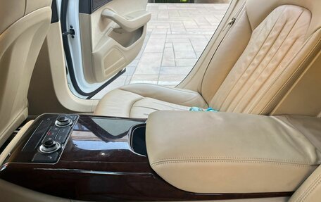 Audi A8, 2010 год, 1 480 000 рублей, 12 фотография