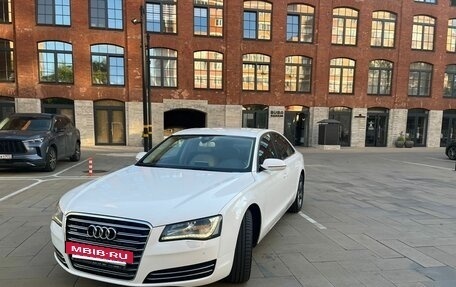 Audi A8, 2010 год, 1 480 000 рублей, 5 фотография