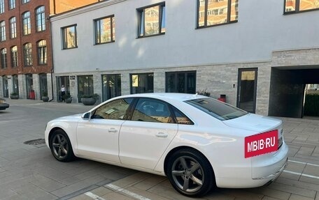Audi A8, 2010 год, 1 480 000 рублей, 10 фотография