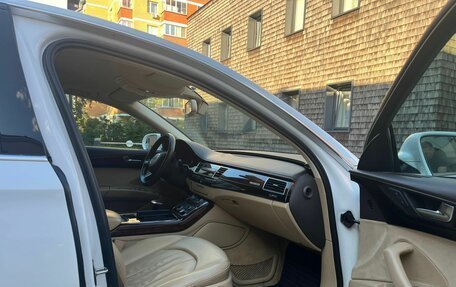 Audi A8, 2010 год, 1 480 000 рублей, 30 фотография