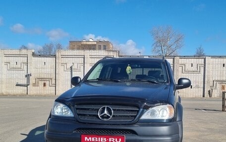 Mercedes-Benz M-Класс, 1999 год, 690 000 рублей, 1 фотография