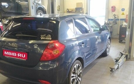 KIA cee'd I рестайлинг, 2009 год, 650 000 рублей, 3 фотография
