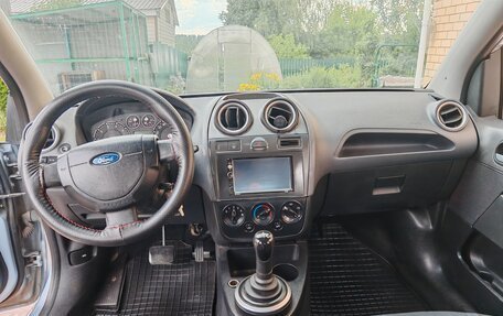 Ford Fiesta, 2006 год, 370 000 рублей, 10 фотография