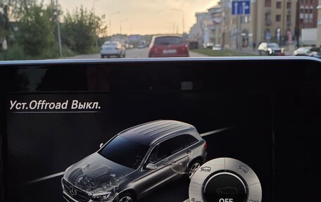 Mercedes-Benz GLC, 2017 год, 3 300 000 рублей, 14 фотография