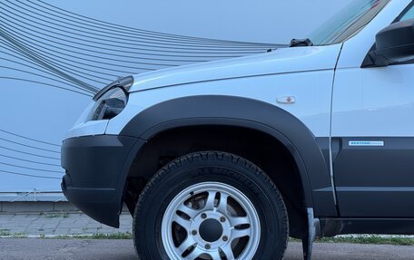 Chevrolet Niva I рестайлинг, 2018 год, 850 000 рублей, 2 фотография