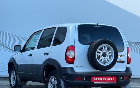 Chevrolet Niva I рестайлинг, 2018 год, 850 000 рублей, 6 фотография