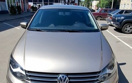 Volkswagen Polo VI (EU Market), 2016 год, 1 070 000 рублей, 1 фотография